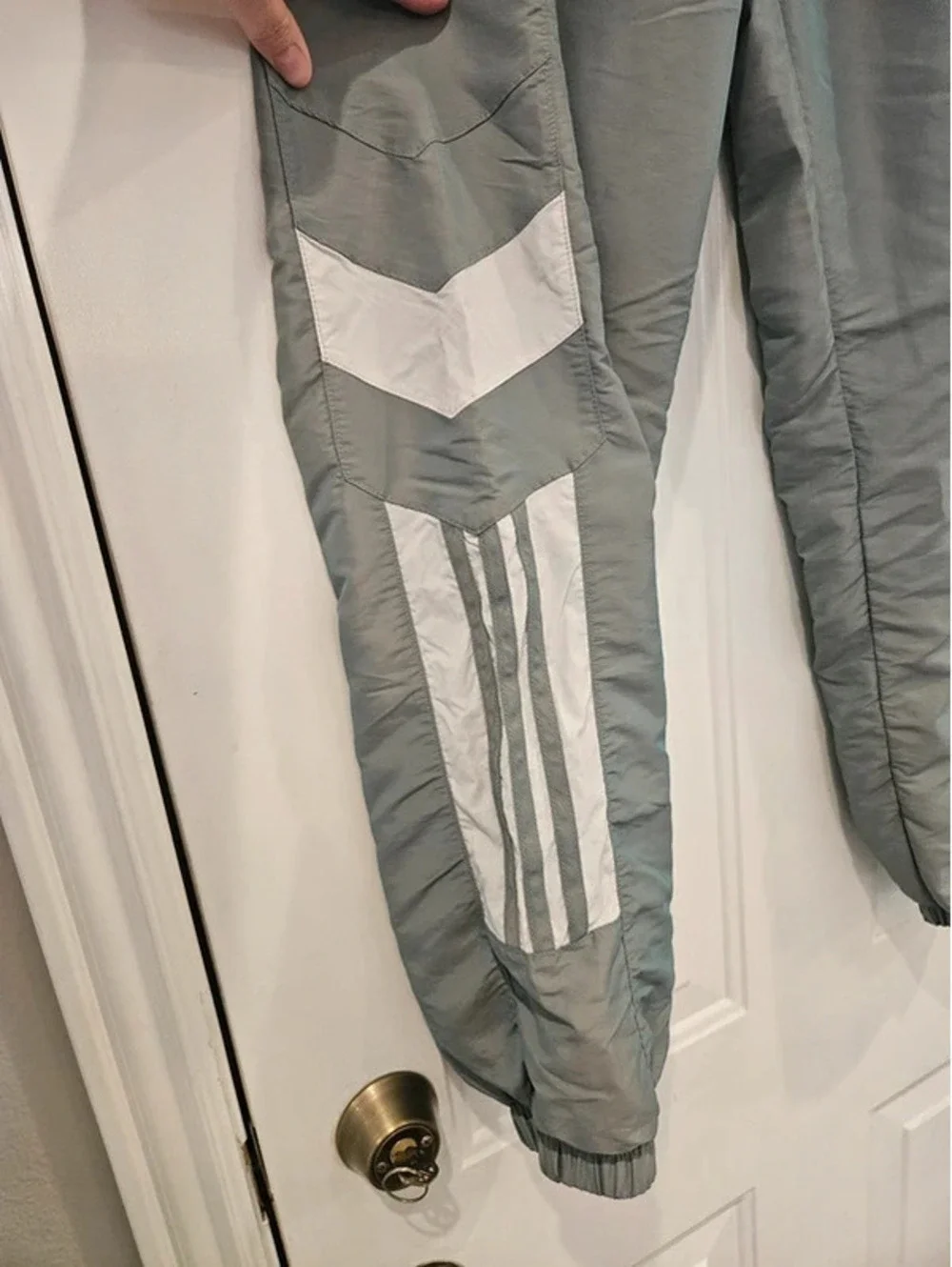 Adidas Rekive woven track pants IB8701 mens large athletic 2022 sports